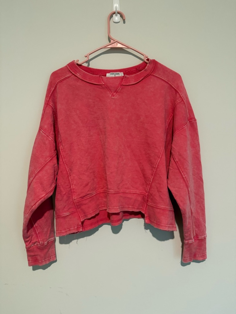 Zenana Outfitters Vintage Wash Red Cropped Sweatshirt